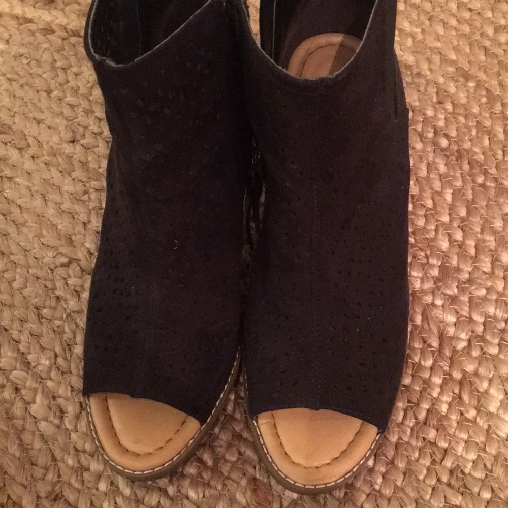 Comfortable and cute with ankle jeans